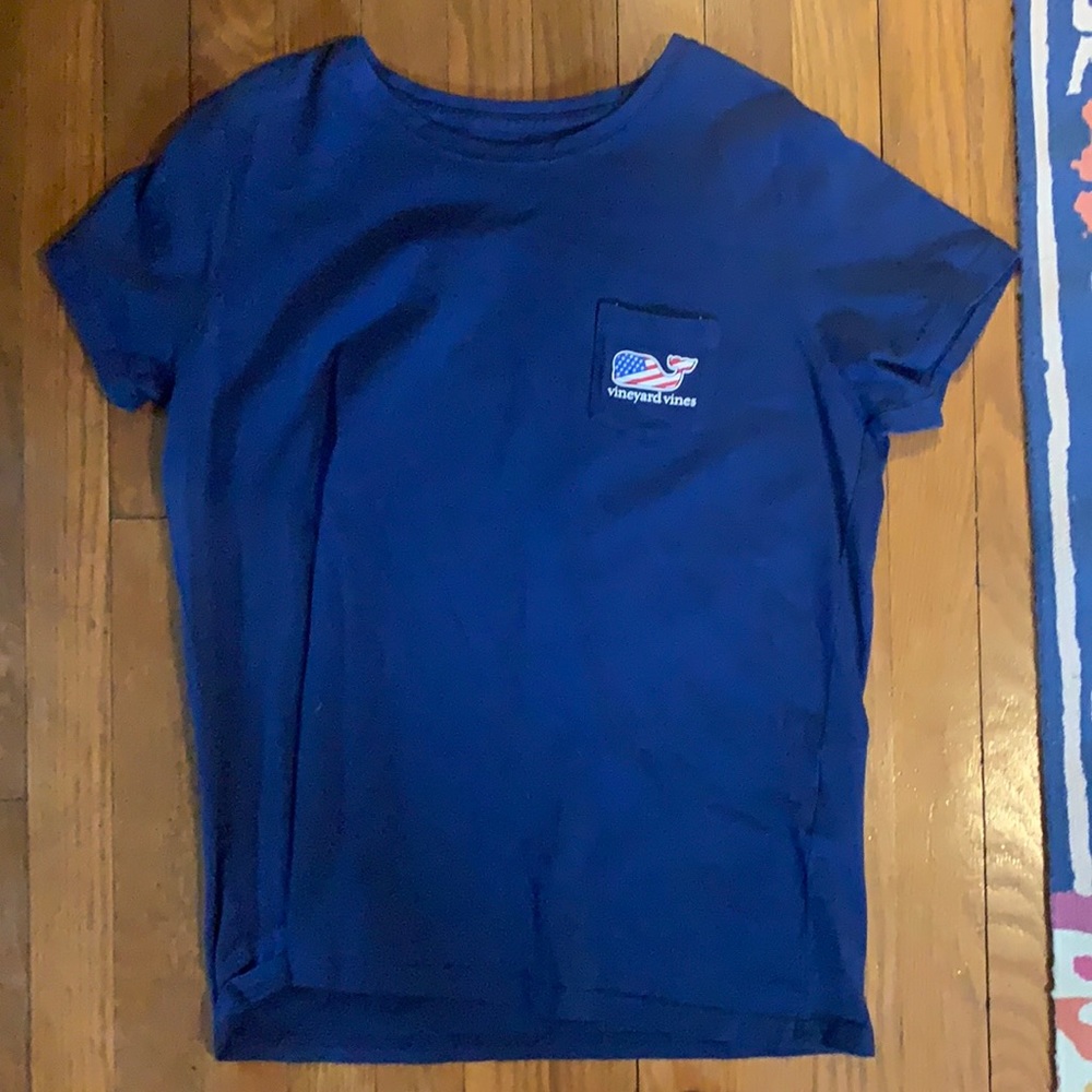 Vineyard Vines blue short sleeve with pocket